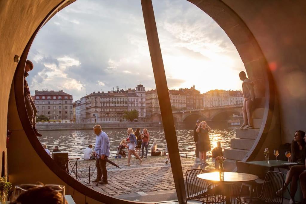 Capitol Deluxe Apartment Prag Dış mekan fotoğraf