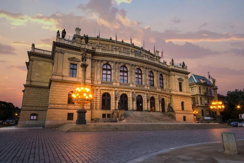 Capitol Deluxe Apartment Prag Dış mekan fotoğraf