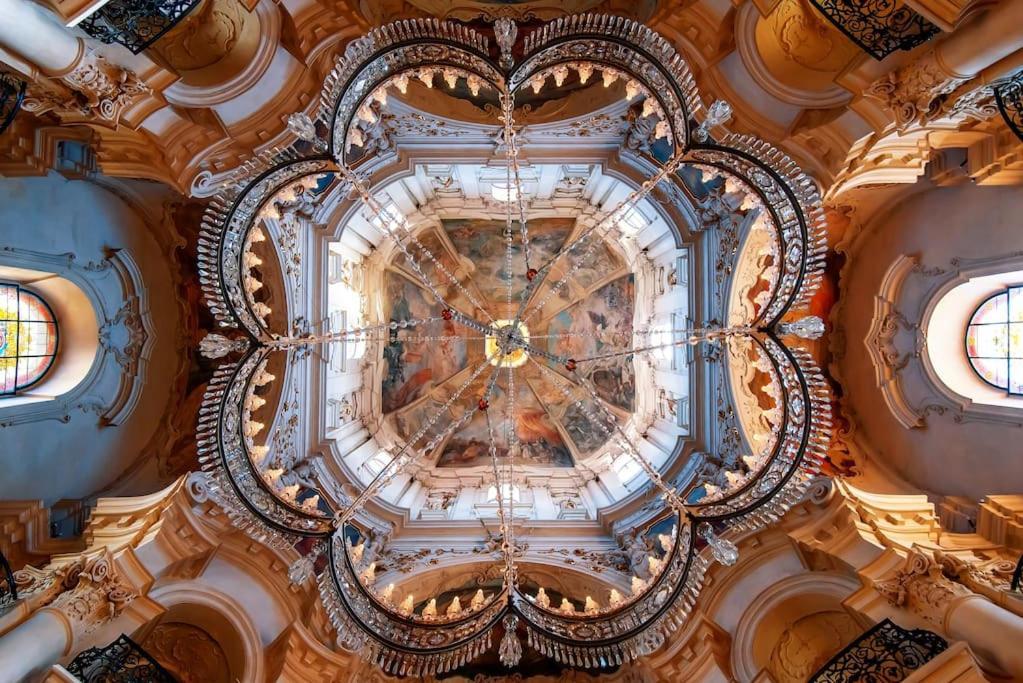 Capitol Deluxe Apartment Prag Dış mekan fotoğraf